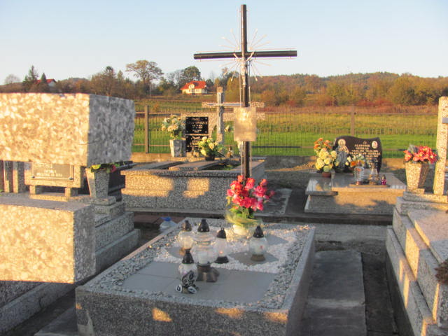 Grób Emilian Wietecha