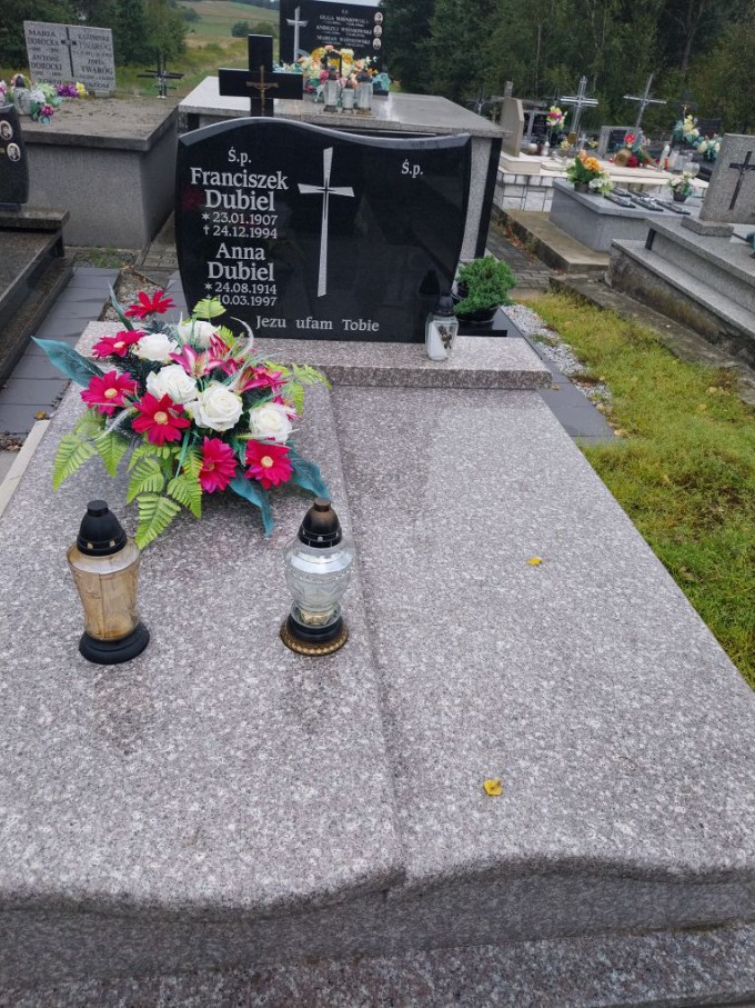 Grób Franciszek Dubiel