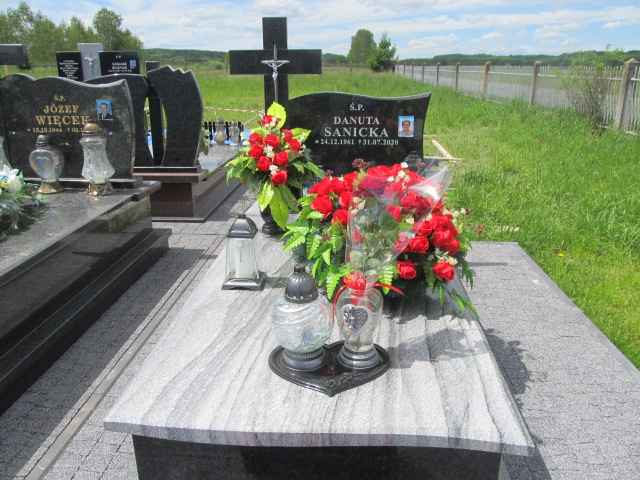 Grób Danuta Sanicka