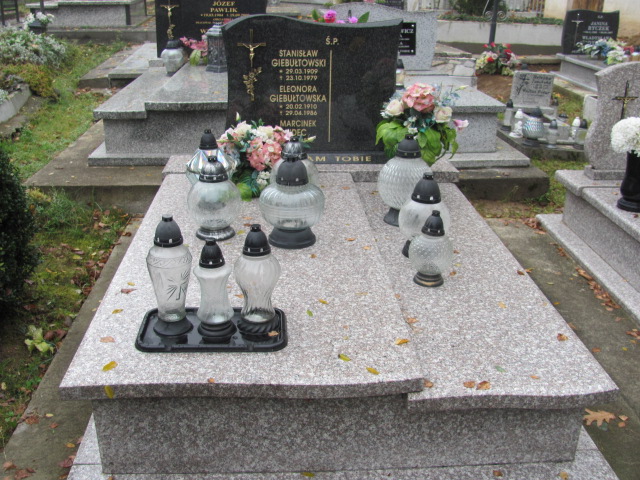 Grób Eleonora Giebułtowska